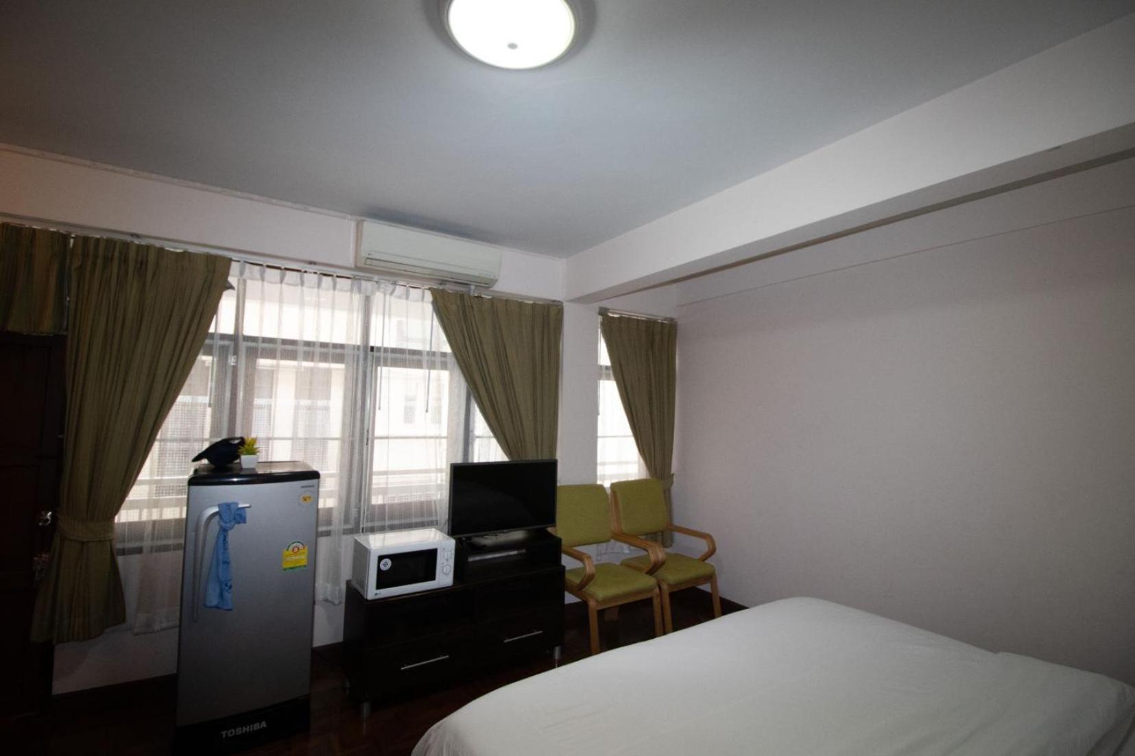 Marhaba House Hotell Chiang Mai Exteriör bild