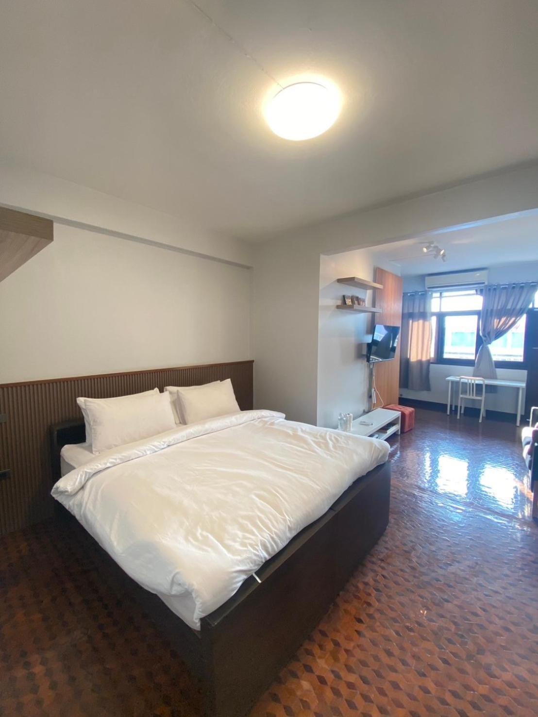 Marhaba House Hotell Chiang Mai Exteriör bild