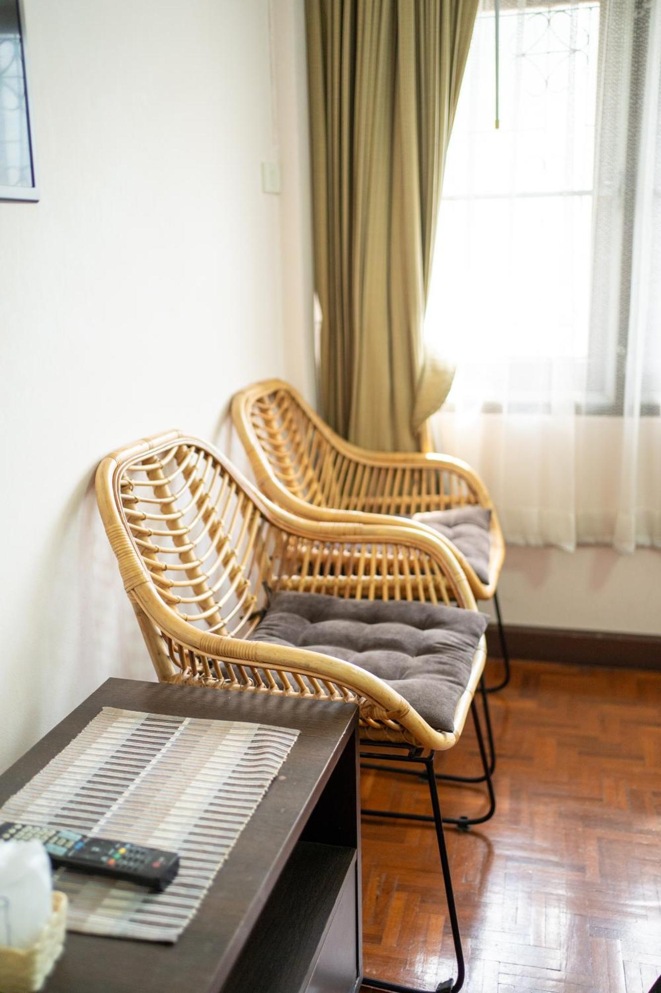 Marhaba House Hotell Chiang Mai Exteriör bild